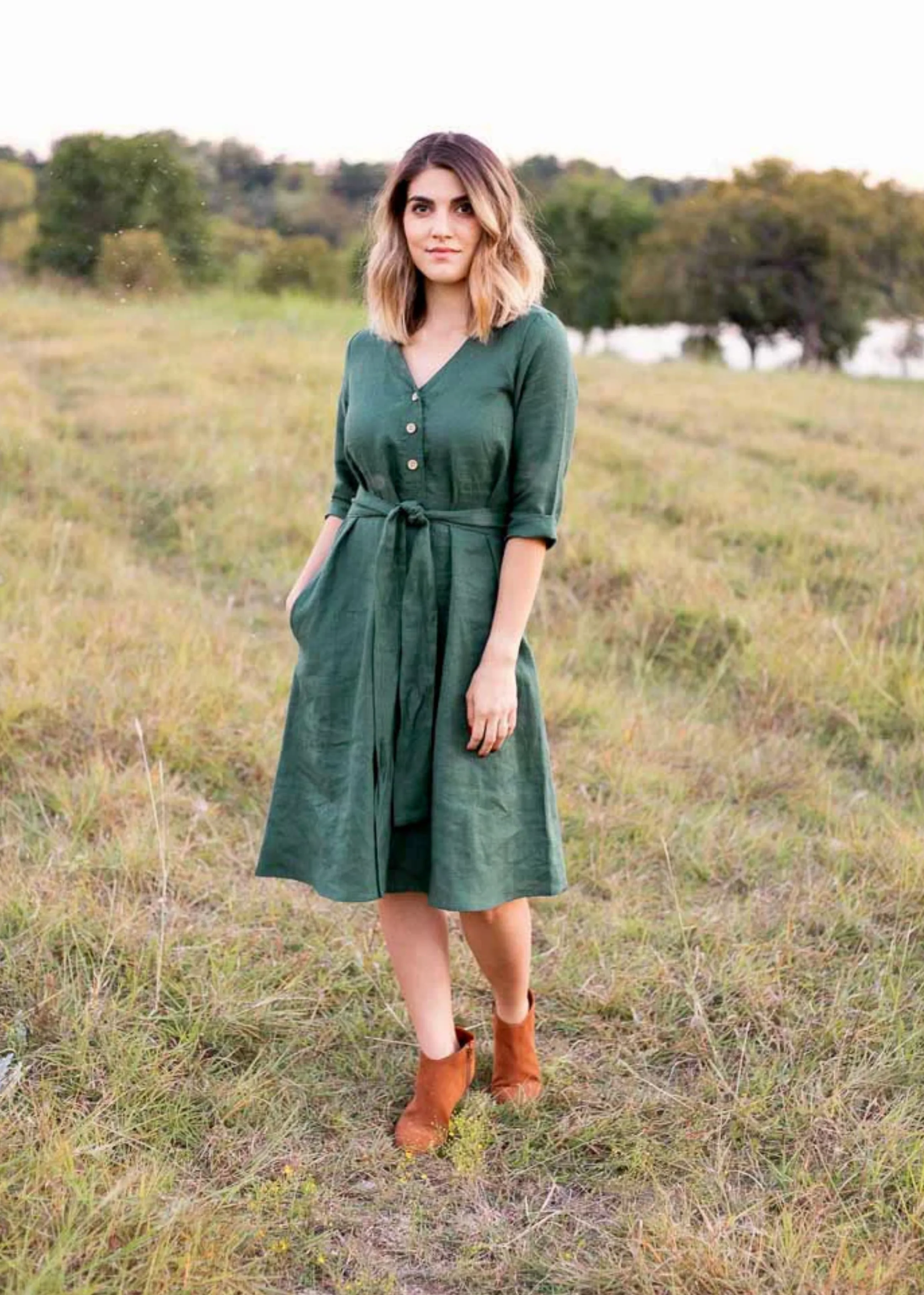 Faye Dress in Linen - Image 13