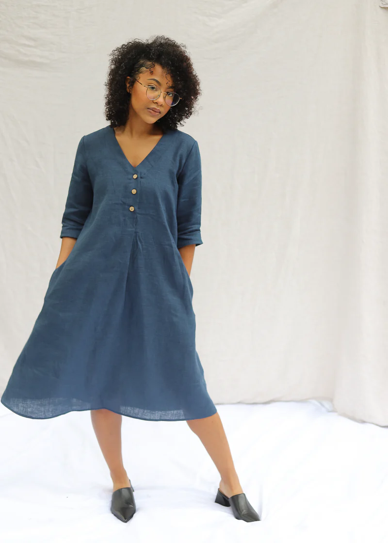 Faye Dress in Linen - Image 4