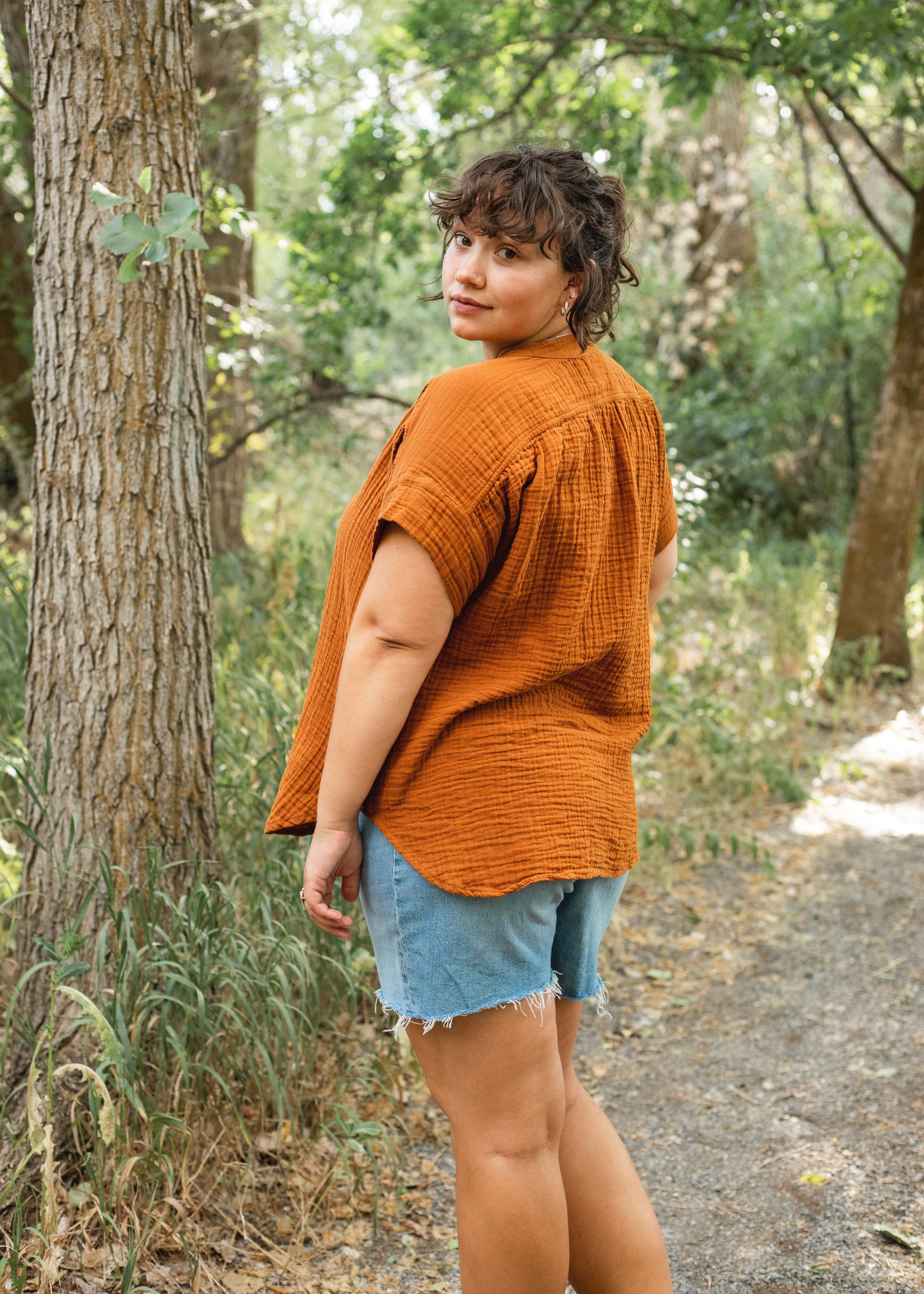 Button Down Top in Cotton Gauze - Image 13