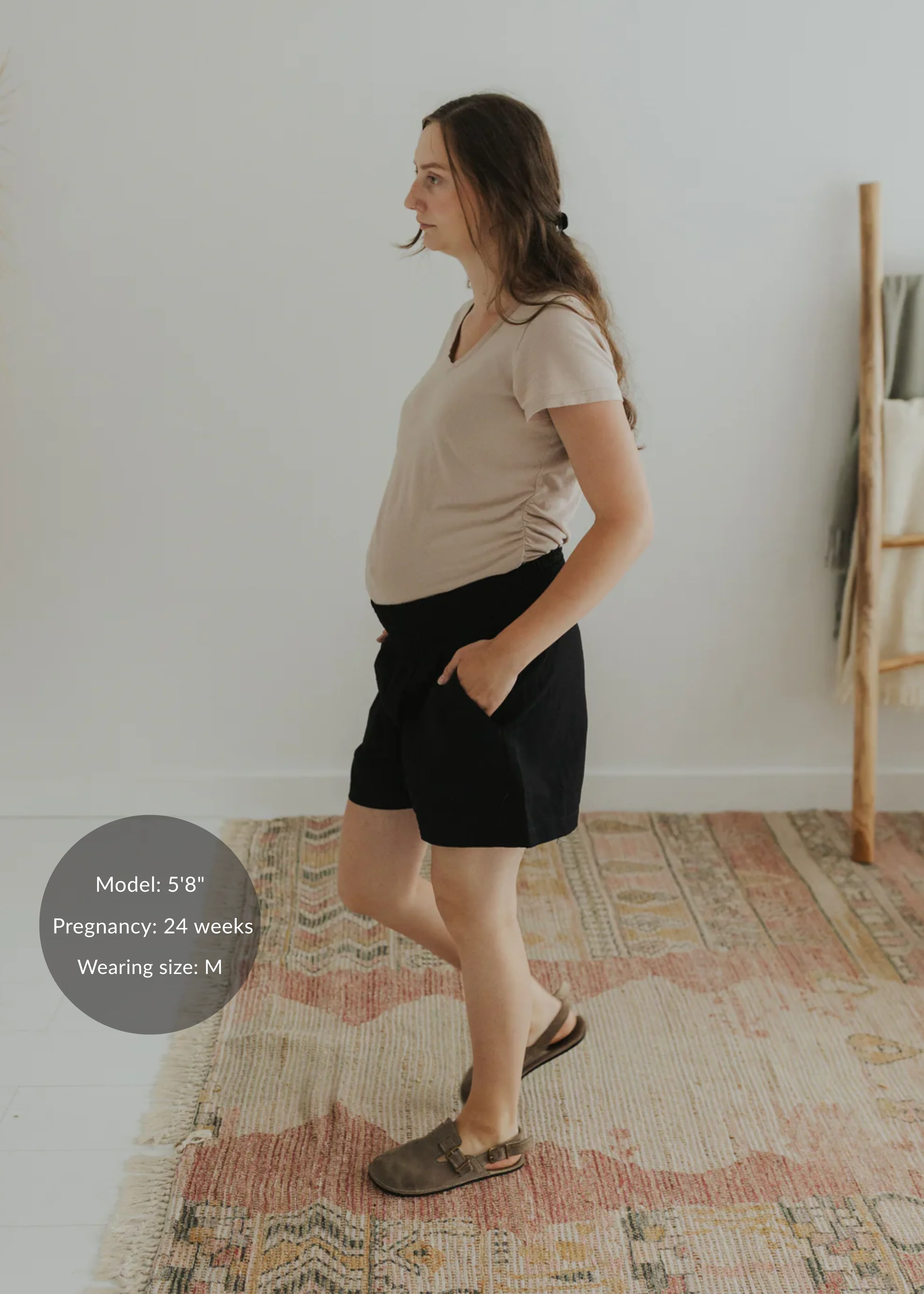 Adaptable Smocked Shorts in Cotton/Linen - Image 7