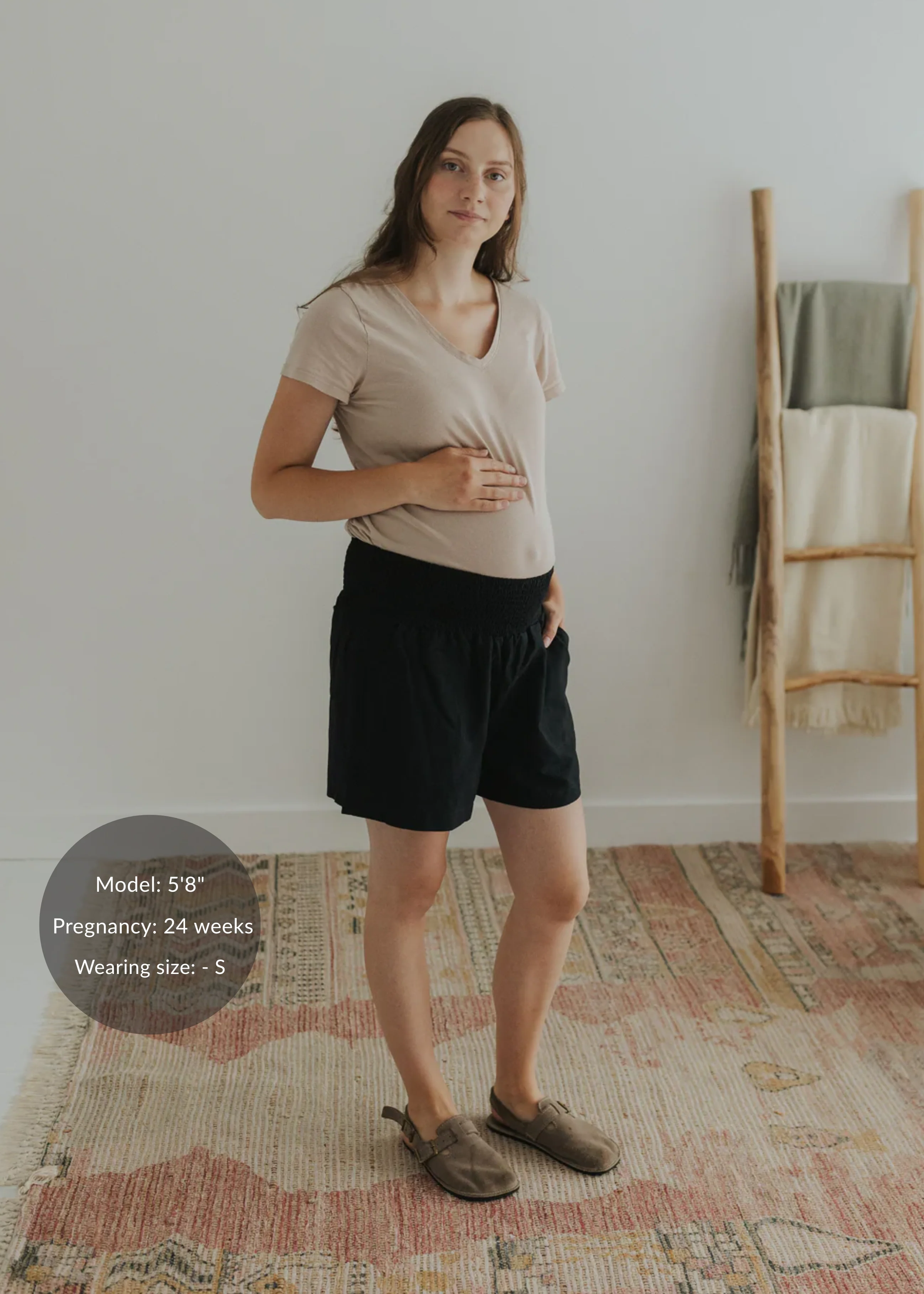 Adaptable Smocked Shorts in Linen - Image 5