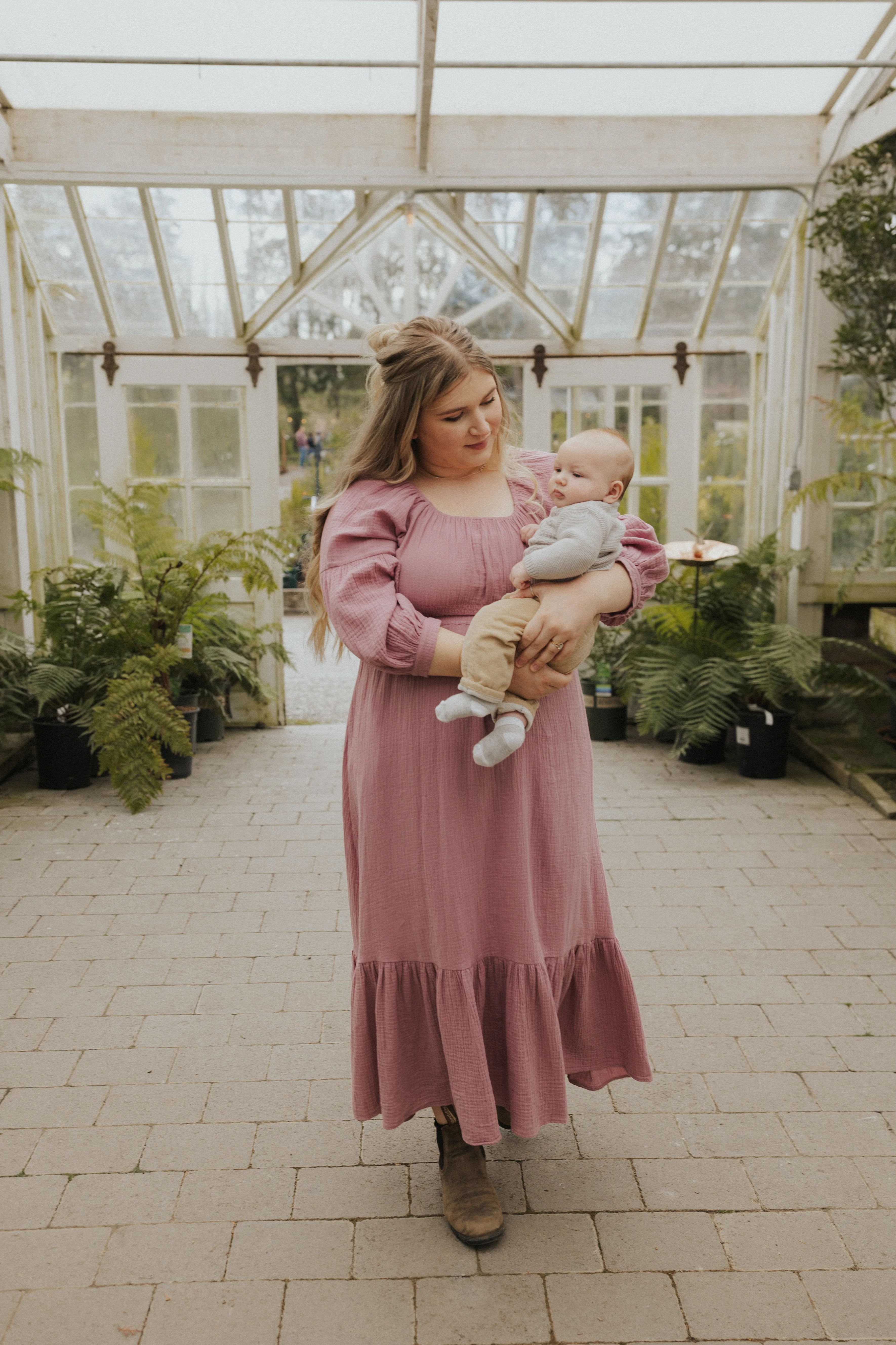 Eliza Maternity and Nursing Dress in Cotton Gauze - Image 7