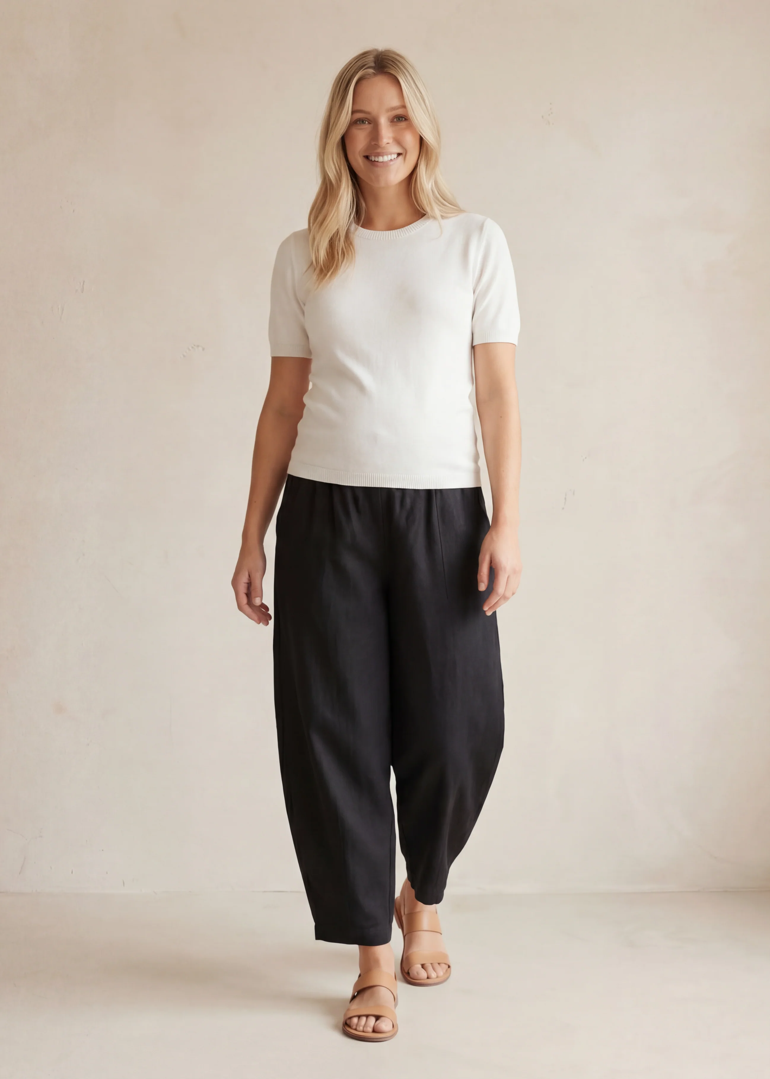 The Everyday Barrel Pant in Linen/Cotton - Image 15